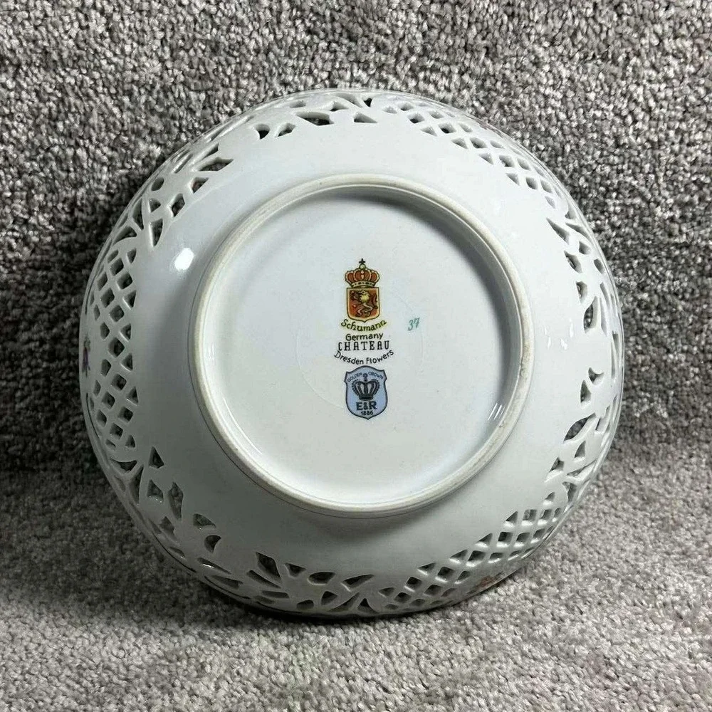 Dresden Schumann Chateau Bavaria Porcelain Reticulated Lattice Bowl‎ Flowers